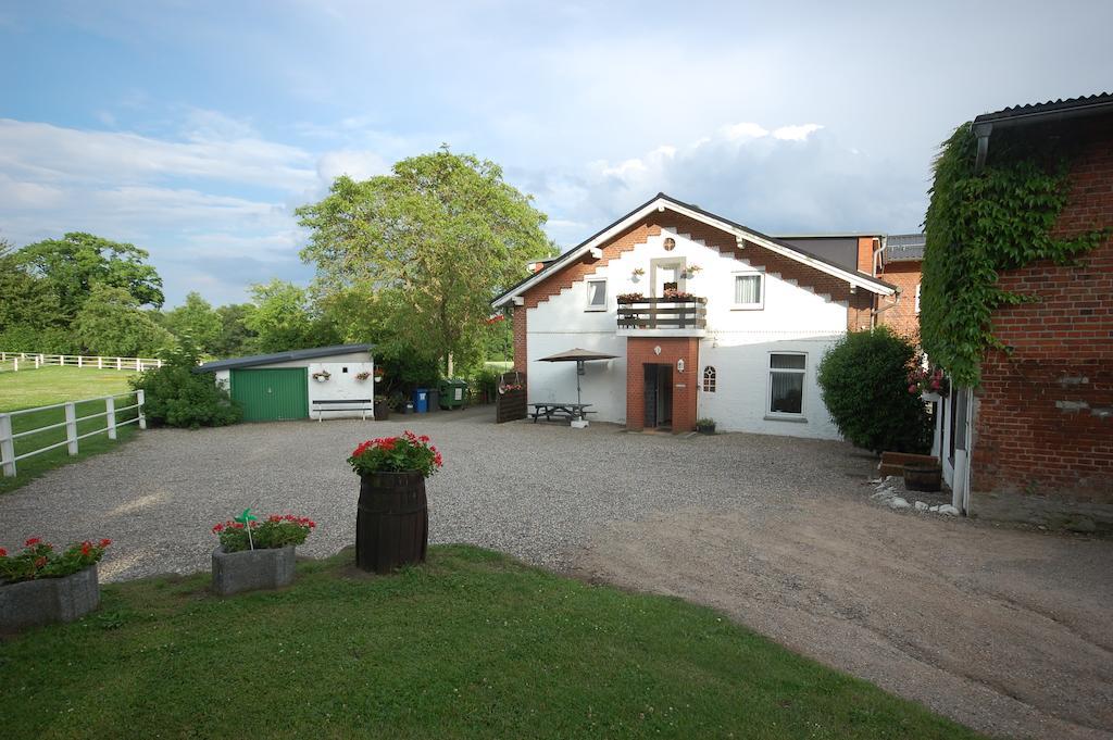 Pension Pohnsdorfer Mühle Sierksdorf Exterior foto